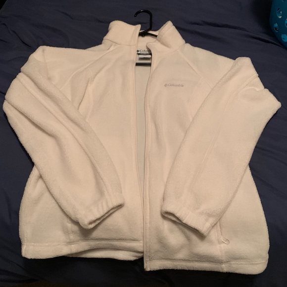 Columbia Jackets & Blazers - Women’s white Columbia fleece jacket size L